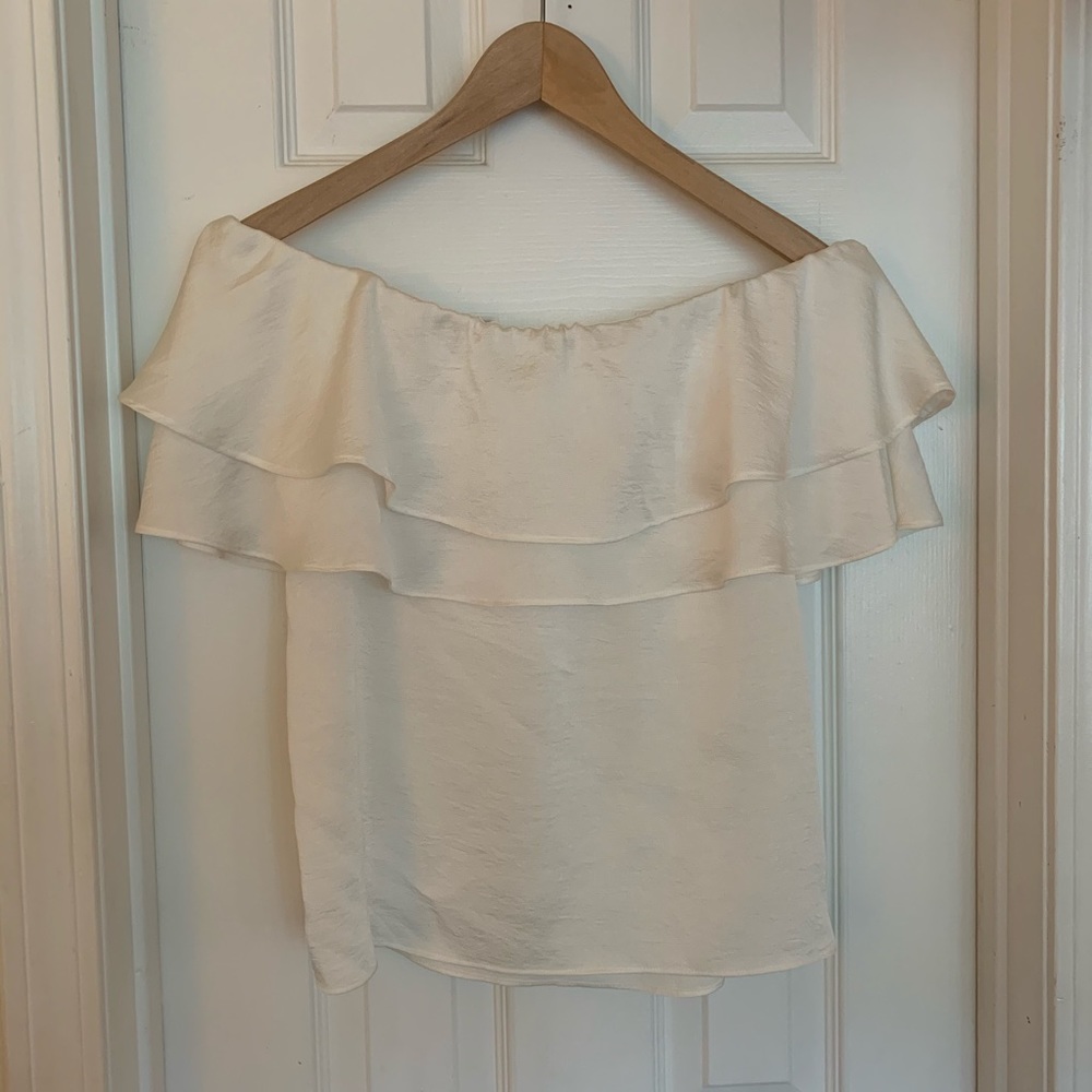 Express white off the shoulder ruffle top sz S